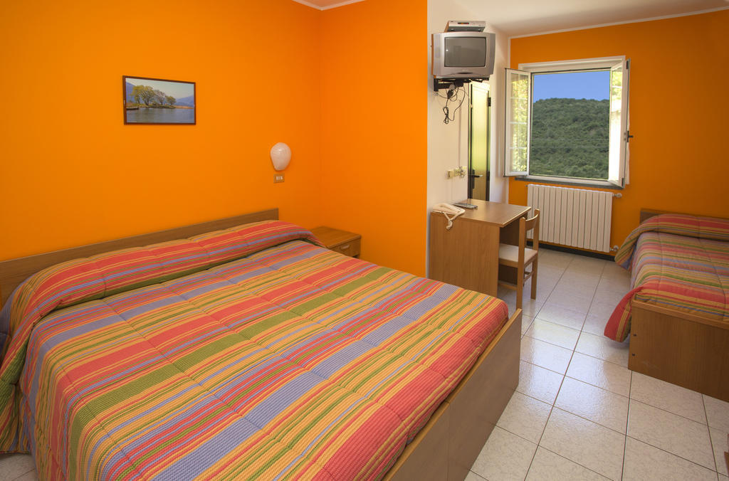 Hotel Del Mera Sorico Quarto foto